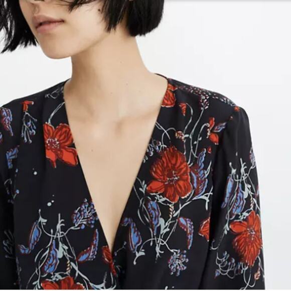 Madewell Silk Smocked-Sleeve Dark Floral Print Wrap Top - Picture 2 of 7